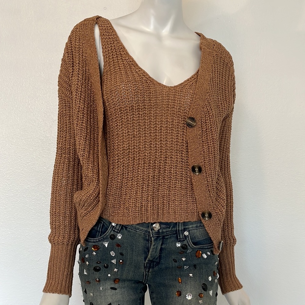 NWOT SET 2 PIECES Moon and Madison Size S Top and Button Cardigan Sweater